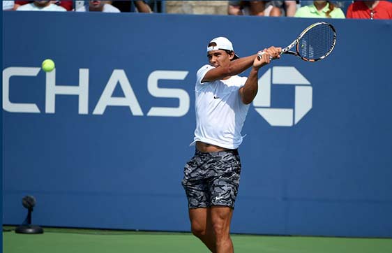 Rafael Nadal durante o último treinamento antes da abertura do US Open 2015.