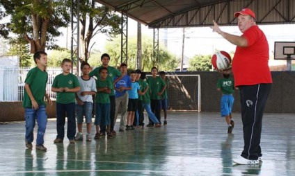 Voluntários da CCR RodoNorte se doam em busca de um mundo melhor