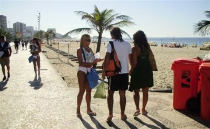 Vulcan com brindes em praias cariocas