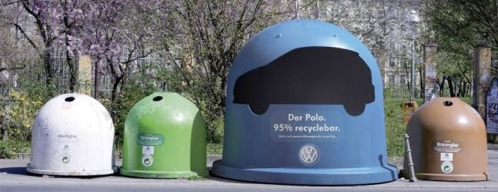 Ponto de reciclagem de carro causa surpresa