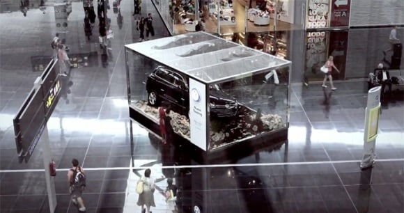 VW promove novo carro com "serpentes" VW promove novo carro com "serpentes"