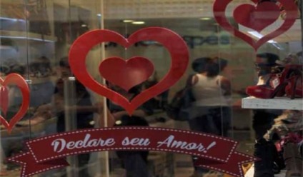 Dia dos Namorados: 67,2% do público pretendem comprar presente