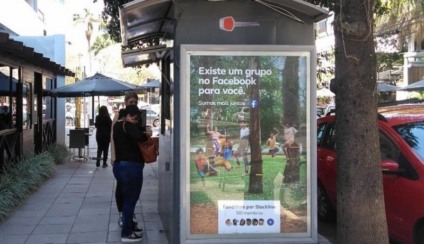 Facebook ativa marca com mídia exterior