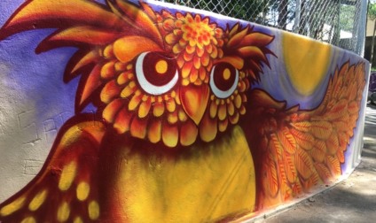 Paraisópolis tem dia de grafite em muros de escolas