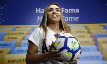 JOGADORA MARTA É A PRIMEIRA MULHER NO HALL DA FAMA DO MARACAN
