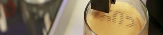 Como ter mensagem de texto em espuma de café