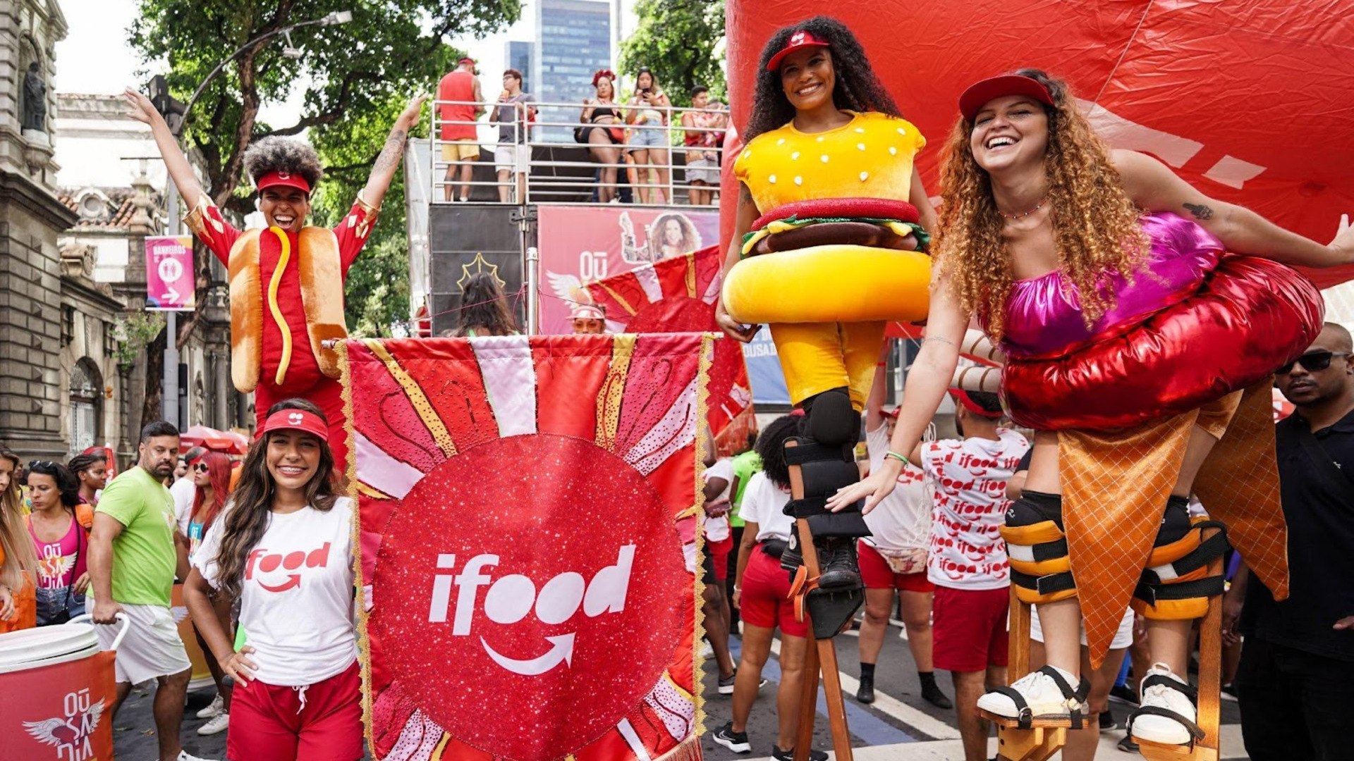 iFood estará com blocos e em camarote no Carnaval 2024