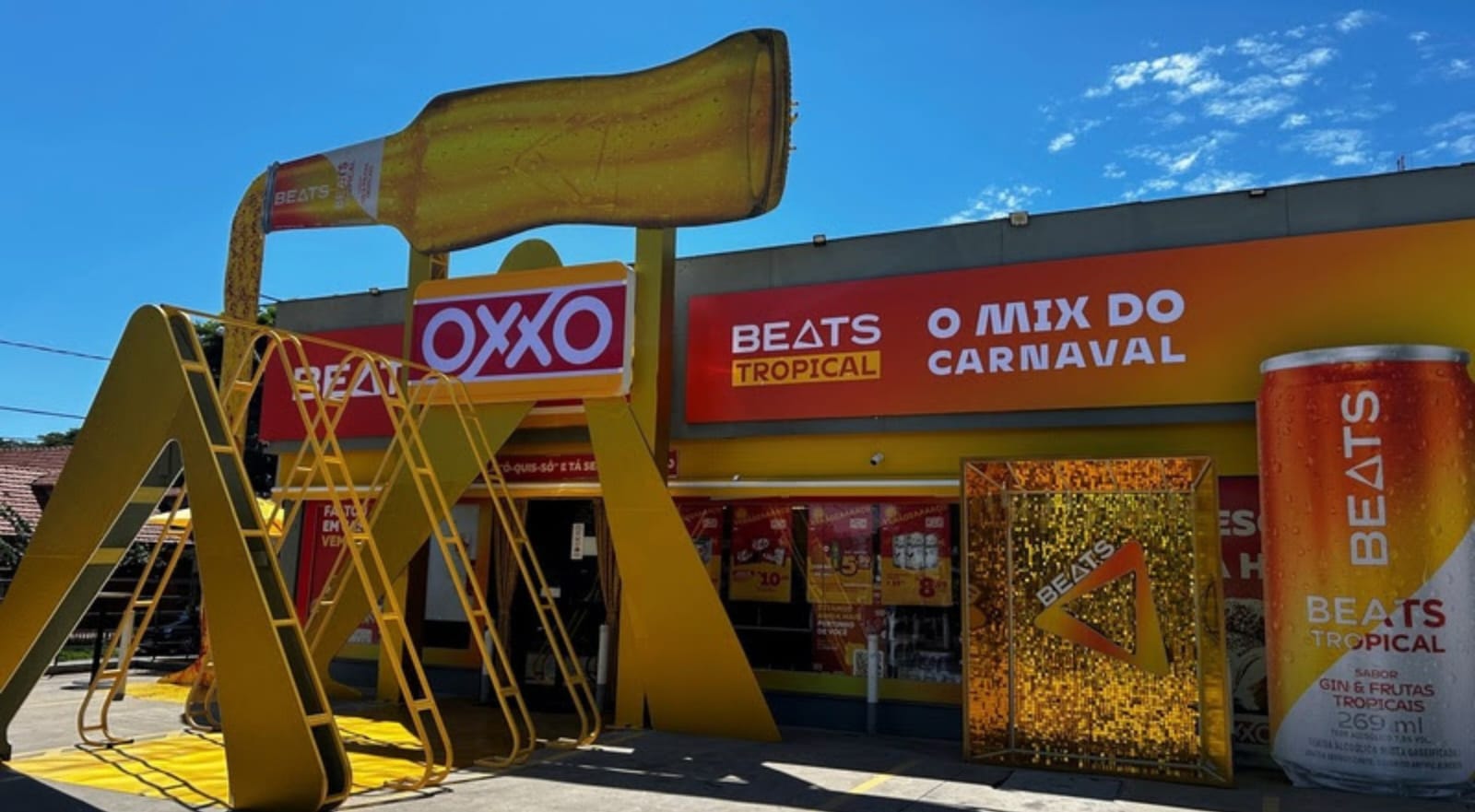 OXXO e Beats transformam loja exclusiva para receber novo mix de carnaval