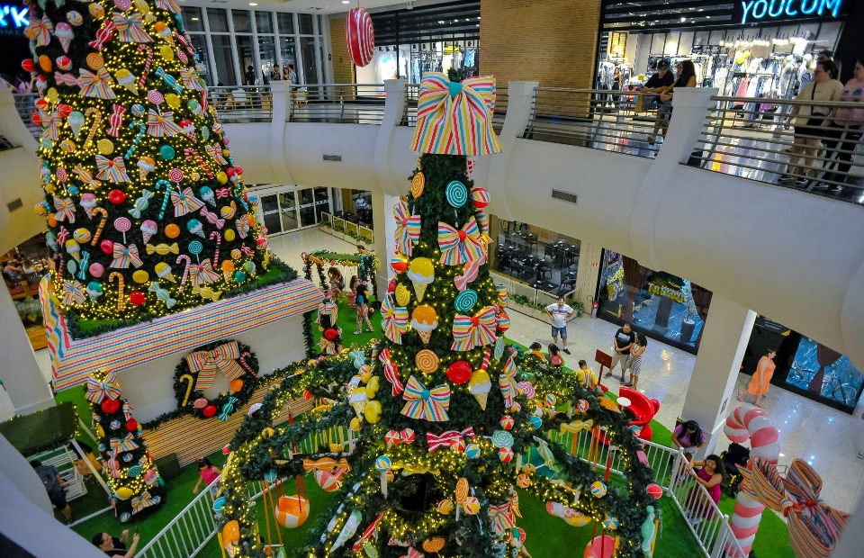 Fini patrocina decoração de Natal do Mooca Plaza Shopping