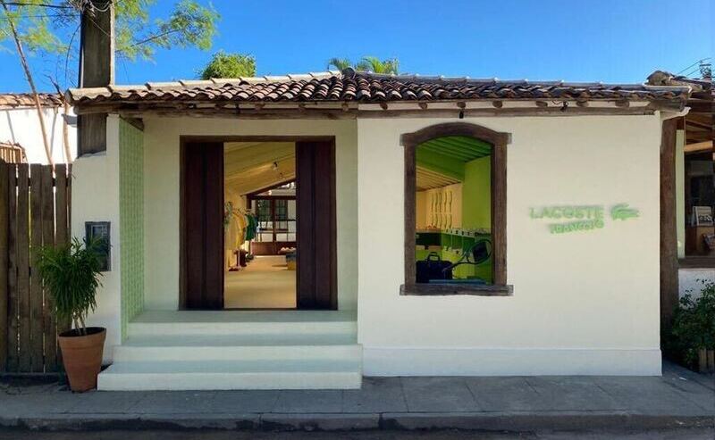 Lacoste abre pop-up de verão em Trancoso