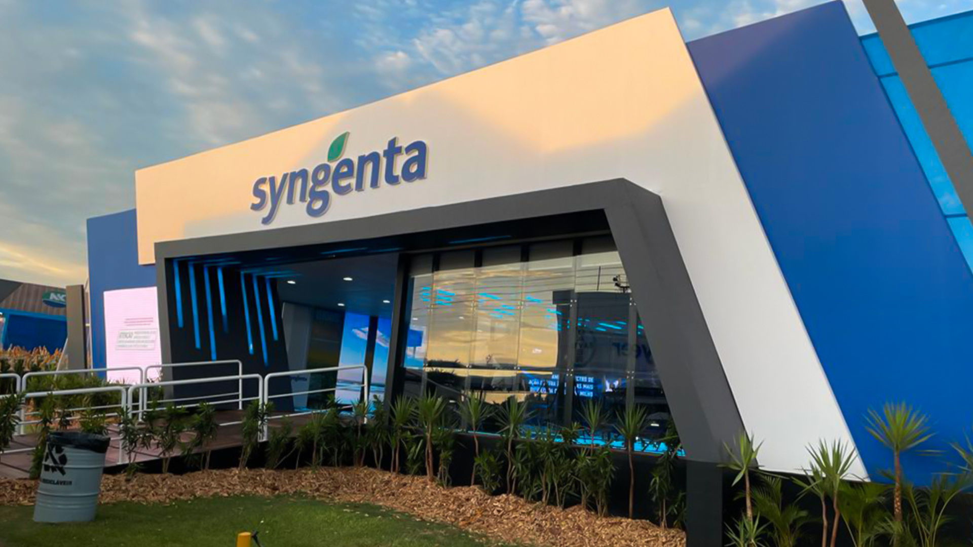 R8 Live e Syngenta levam estande tecnológico ao Circuito Agro 2024