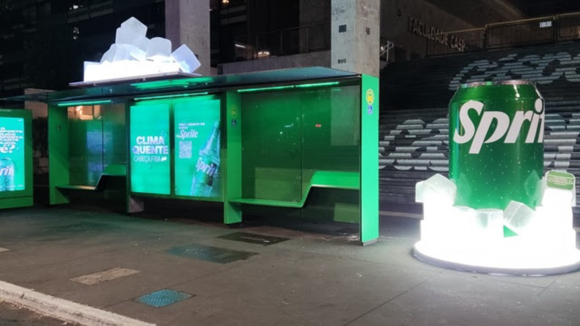 Sprite coloca borrifador de água na Paulista