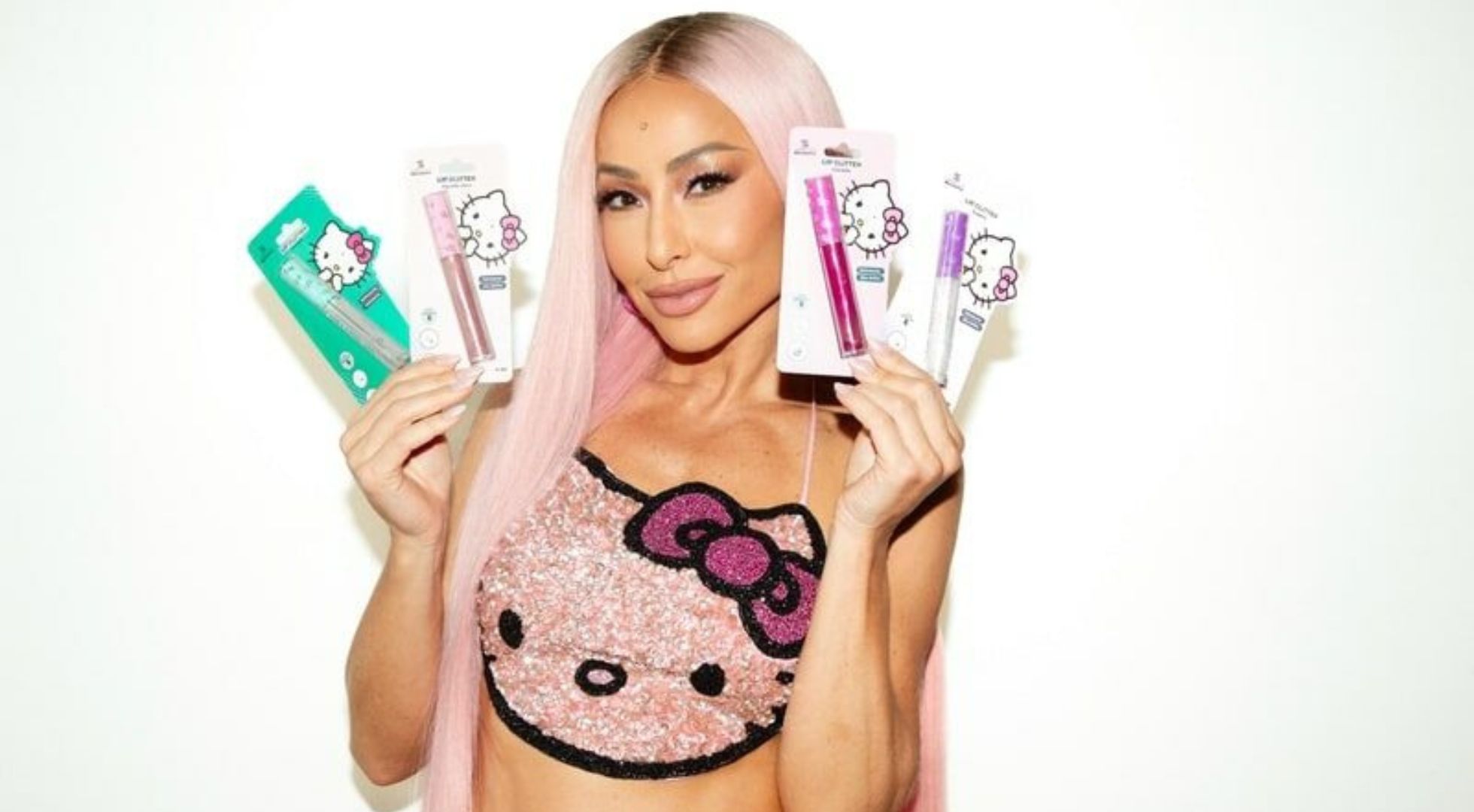 Sabrina Sato e Hello Kitty se unem em co-branding inédito