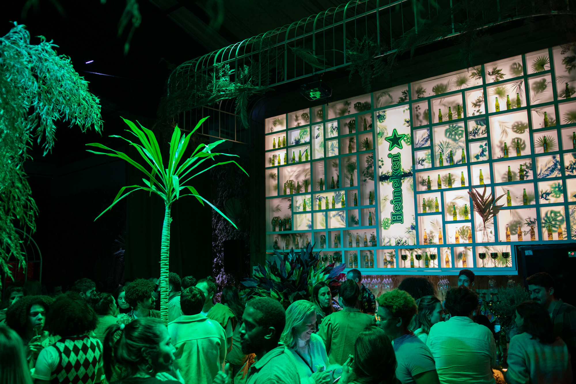 Bar da Heineken no espaço para eventos BIRDS