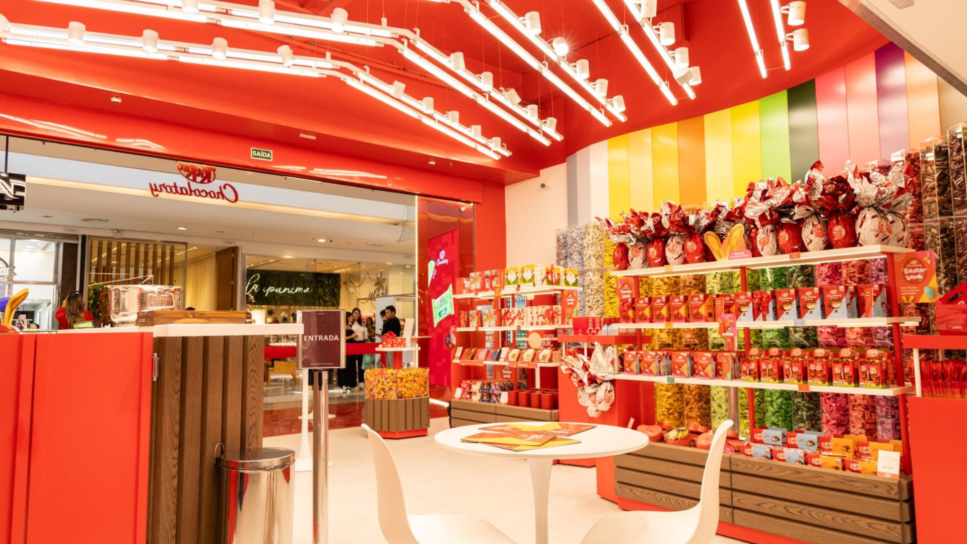 Imagem mostra uma loja KitKat Chocolatory da Nestlé