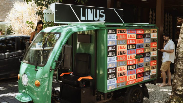 Linus participa de eventos com loja tuk-tuk