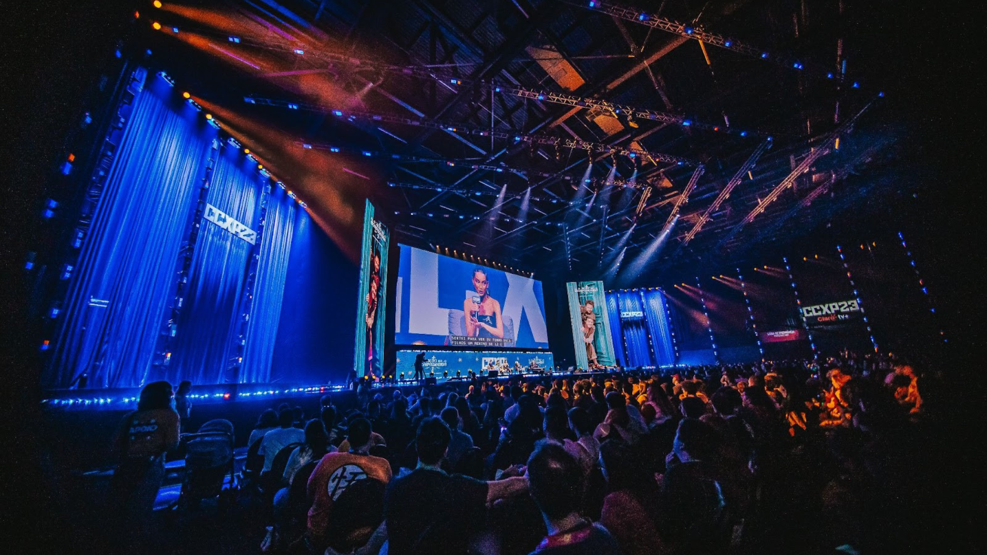 Painel “Auto da Compadecida 2”, com Matheus Nachtergaele, Selton Mello e Taís Araújo no Palco Thunder da CCXP23. O evento reuniu mais de 280 mil pessoas.