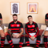 O Clube de Regatas do Flamengo e a adidas definiram a renovação do atual contrato até 2029, estendendo o vínculo entre o Rubro-Negro e a marca das três listras iniciado em 2013. Com a ampliação, serão 16 anos ininterruptos de parceria no fornecimento de material esportivo.