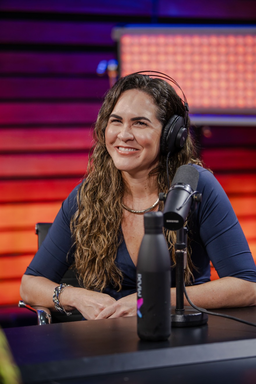 Quércia Andrade, sócia e VP da Atenas, no podcast Na Escuta.