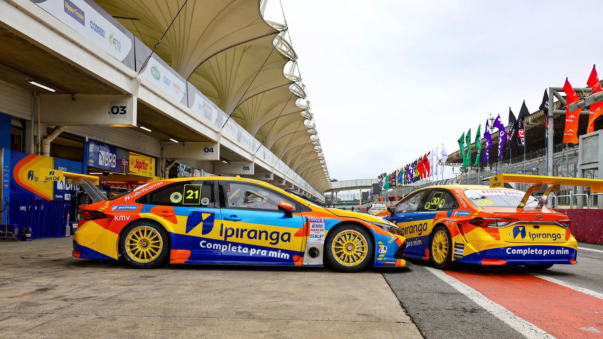 Novo slogan da Ipiranga estará nos carros de Thiago Camilo e Cesar Ramos na próxima etapa da Stock Car, em Interlagos.