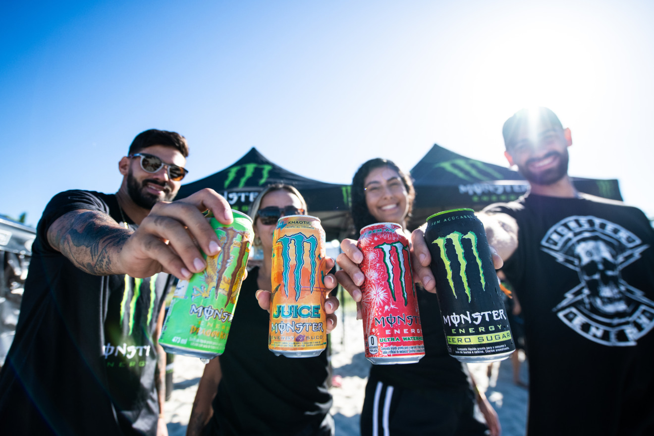 Na entrada do evento, os visitantes também podem aproveitar o Truck Monster, onde são oferecidas degustações dos produtos da marca.