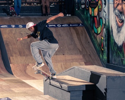 Skatista no evento Old is Gold 2023, da Vans