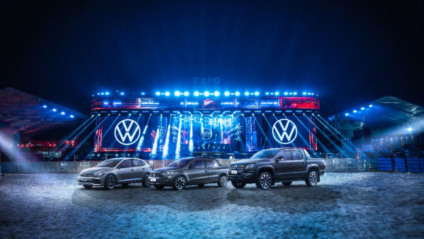 Agro e música estão de carona com a Volkswagen! A montadora alemã anuncia, pela primeira vez, patrocínio no Circuito Sertanejo, maior plataforma de shows do Brasil, em 2024. Com seis etapas pelo País, os eventos estão previstos nas principais capitais da agropecuária, e unem experiências exclusivas com a música sertaneja.