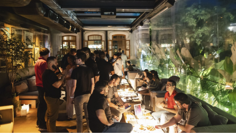 Agência 947 realizou O Melhor Happy Hour do ano junto com a Amazon Web Services