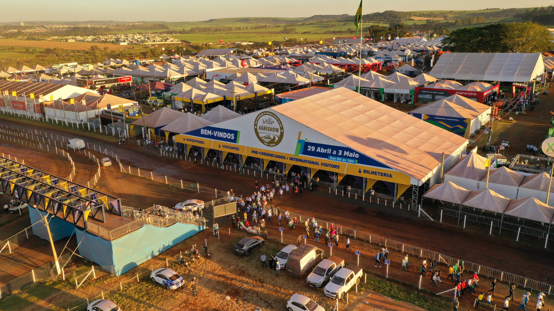 A maior feira de agronegócio da América Latina registrou o aumento de 2,4% em transações comerciais e intenções de negócios com o público de aproximadamente 195 mil pessoas