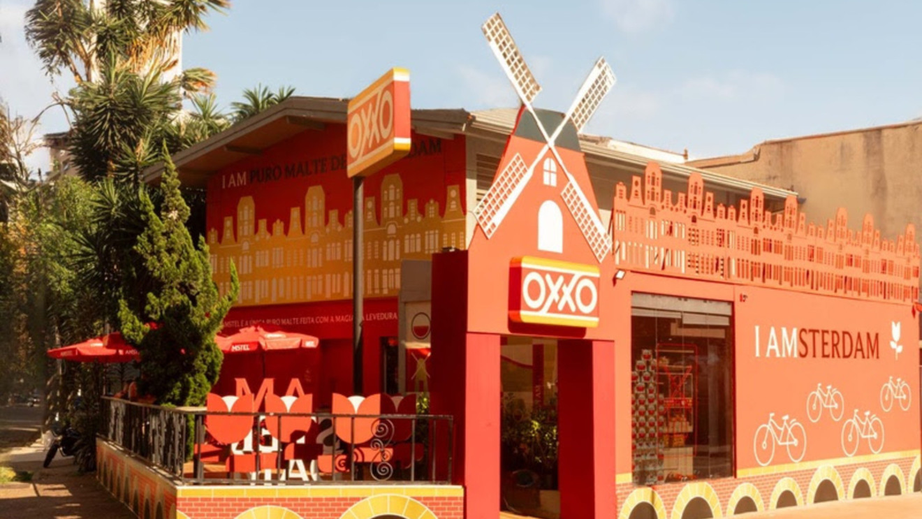 Essa será a primeira loja emblemática do OXXO desenvolvida na cidade de São Paulo, que receberá o conceito visual com moinhos de vento, tulipas, bikes e outros elementos trazidos da capital da Holanda

