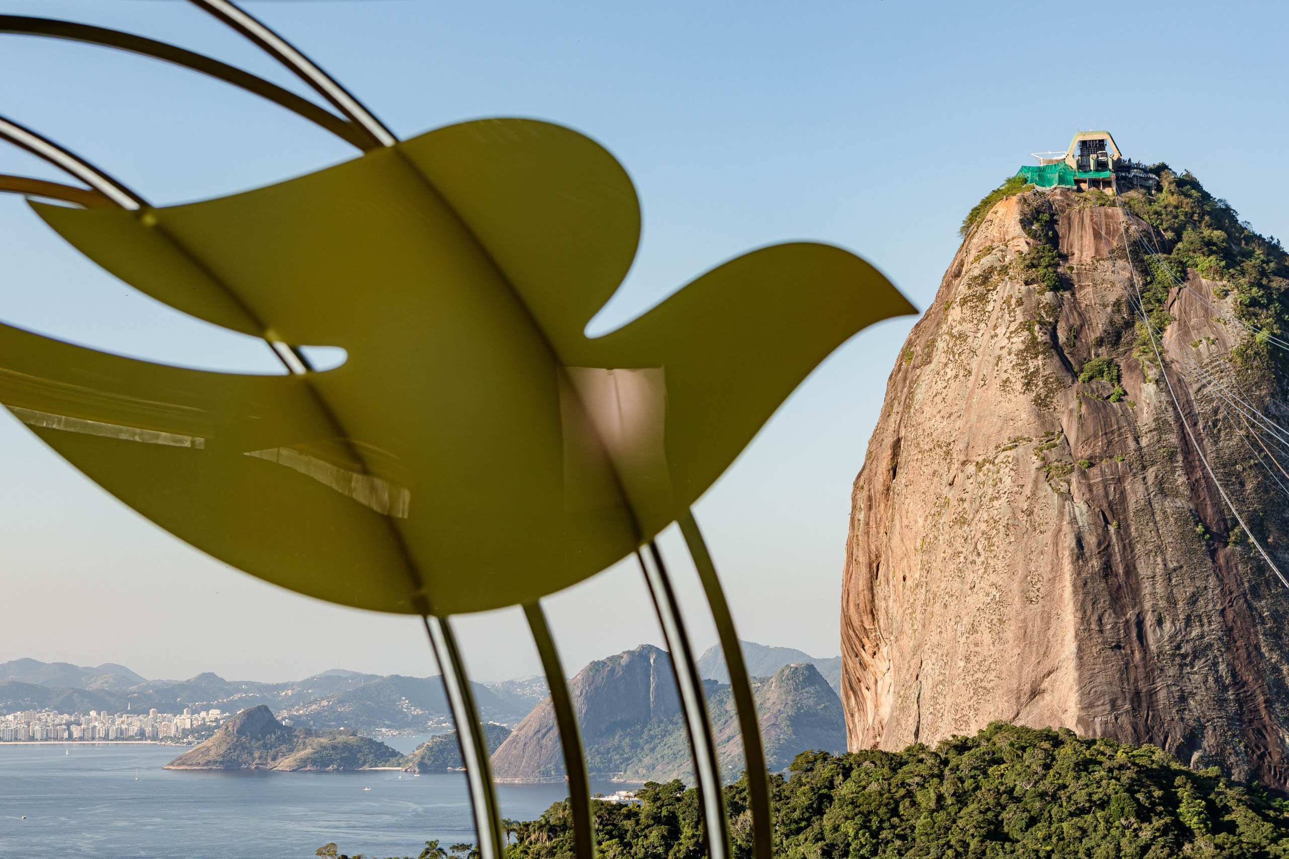 Dove lança linha Bond Intense Repair no Pão de Açúcar