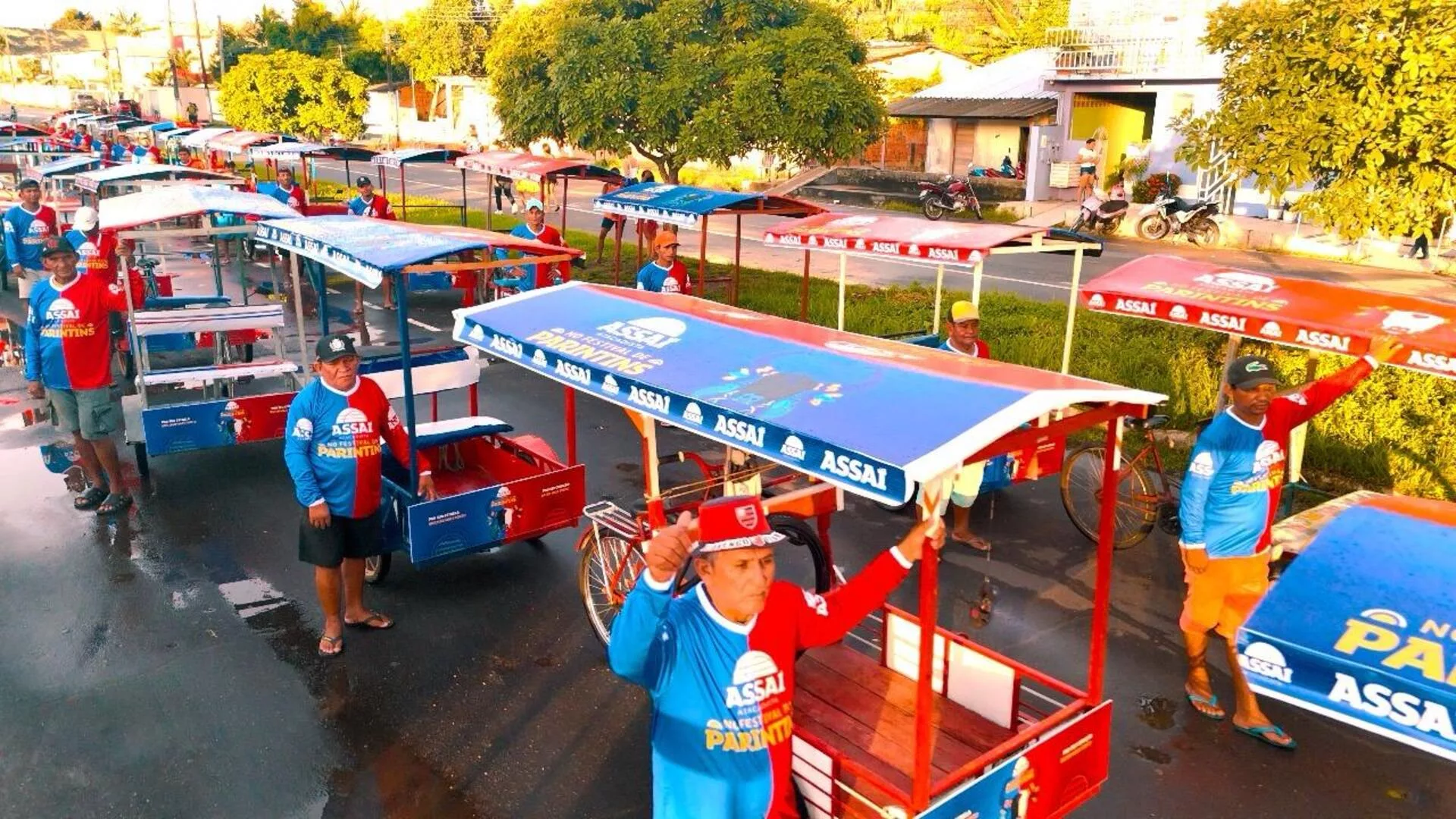 Nos dias 28, 29 e 30 de junho, ocorre uma das maiores celebrações do Brasil, o Festival Folclórico de Parintins. A tradicional festa popular brasileira, realizada anualmente, contará, em 2024, com o patrocínio do Assaí Atacadista que marca presença com ativação da marca assinada pela Dot. e promete um "match perfeito" para elevar a experiência do festival a outro patamar.