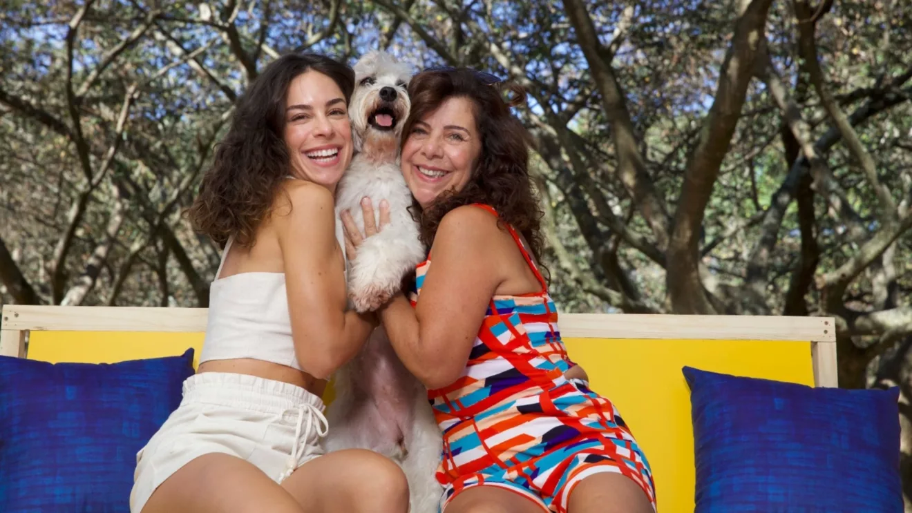  marca de alimentos para cães PEDIGREE®, realizou uma emocionante ativação no Parque Villa-Lobos, com o objetivo de promover a adoção responsável de cães. Intitulada "Retrato de Família", a ação criada pela T&P powered by Mirum, a ação ofereceu às famílias participantes a oportunidade de vivenciar a alegria que um amigo pet traz à vida. E para deixar registrado o quanto a presença destes companheiros pode trazer mais sorrisos e transformar momentos cotidianos, a ação toda estava sendo fotografada.