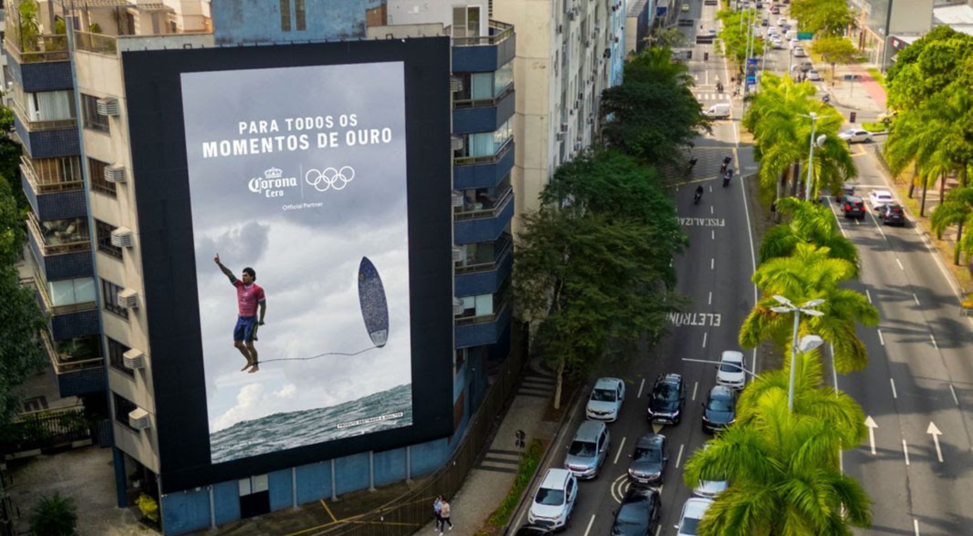 Corona Cero homenageia Gabriel Medina com grande mural nas ruas do RJ