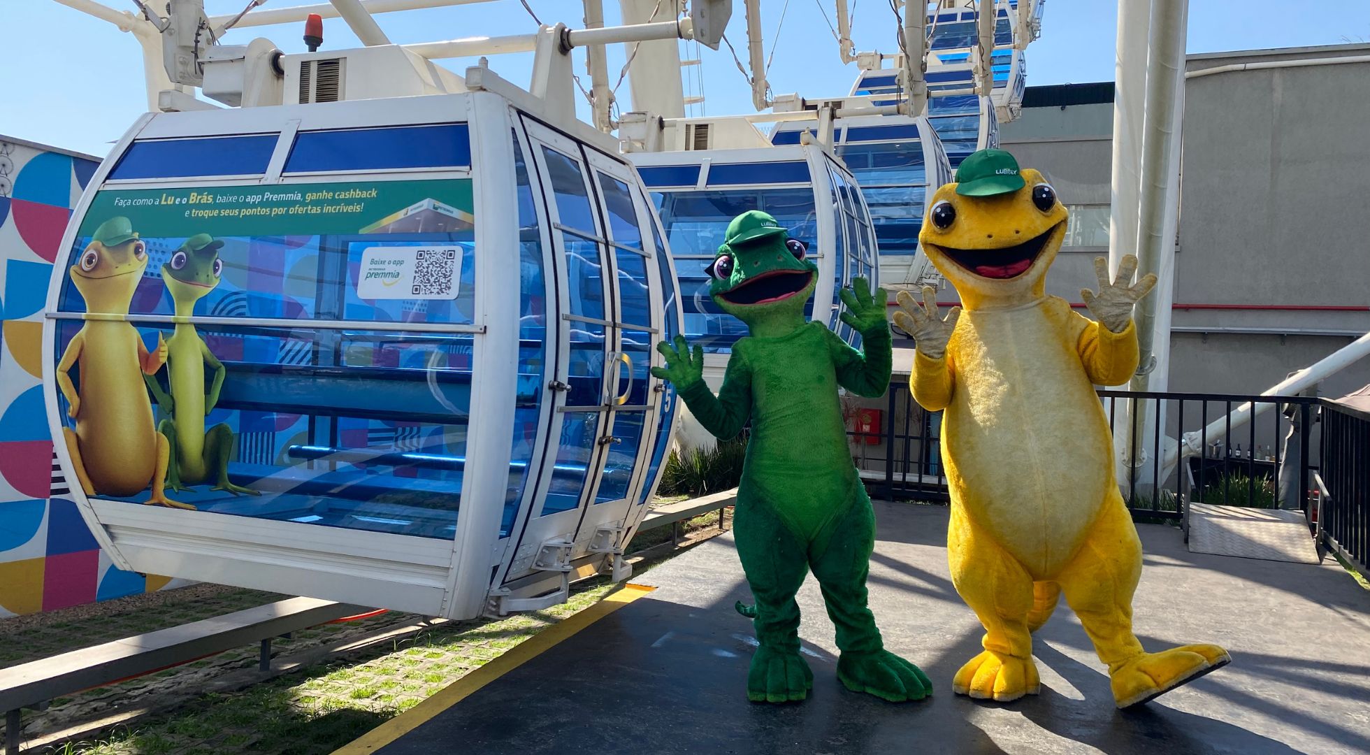 Postos Petrobras levam mascotes para pontos turísticos