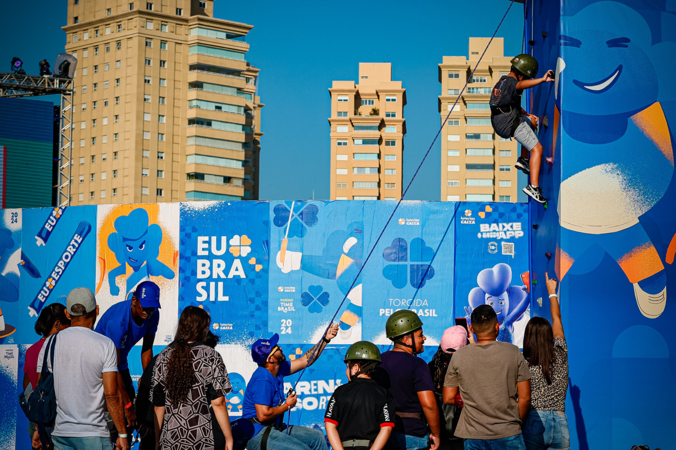 Ativação de escalada da caixa no parque time brasil 