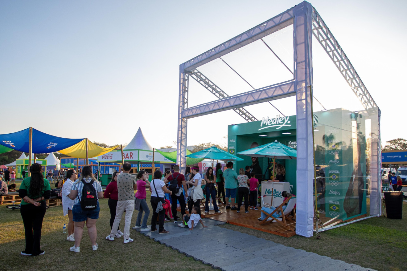 Ativação da Medley e da Caixa no parque time brasil 