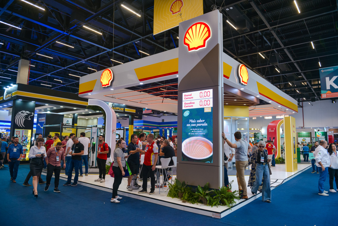 Estande da Shell no Expopostos 2024 foi assinado pela agência R8 Live Estande da Shell no Expopostos 2024 foi assinado pela agência R8 Live