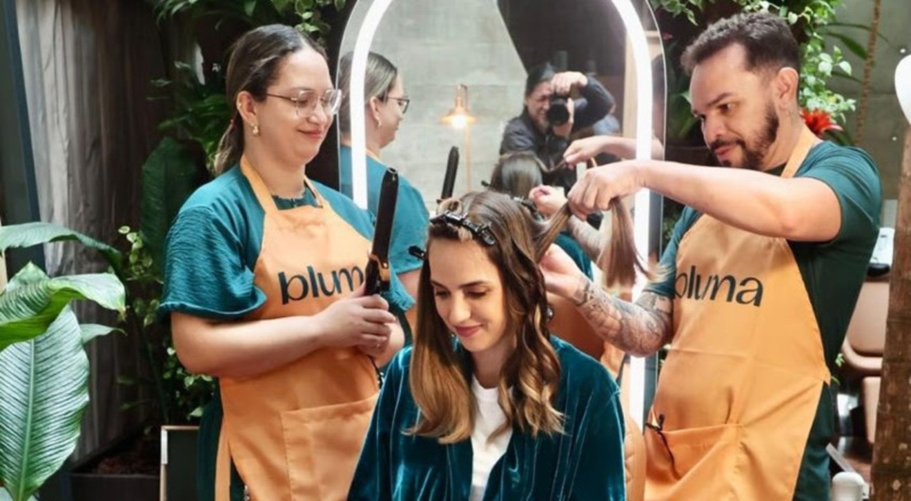 Especialistas Bluma seguirão padrão de atendimento com uniformes e políticas de biossegurança, além de terem acesso a treinamentos Especialistas Bluma seguirão padrão de atendimento com uniformes e políticas de biossegurança, além de terem acesso a treinamentos