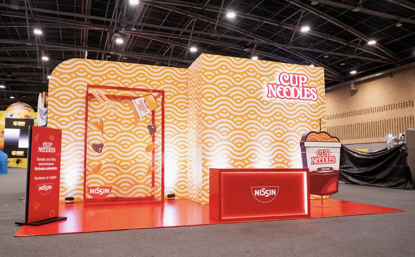 Espaço de Cup Noodles, da Nissin, em uma feira