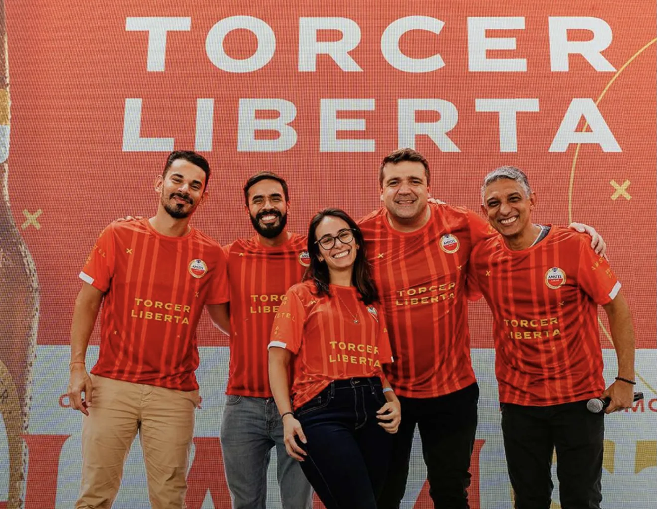 Time da agência Onzex em evento "Torcer Liberta", da Amstel, no Engenhão no Rio de Janeiro