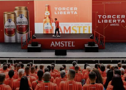 Palco da Amstel no Engenhão em evento de incentivo organizado pela agência Onzex