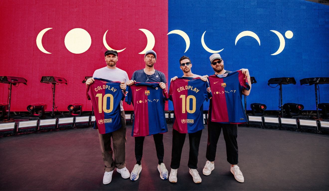 Nova camisa do Barcelona com a logo do Coldplay