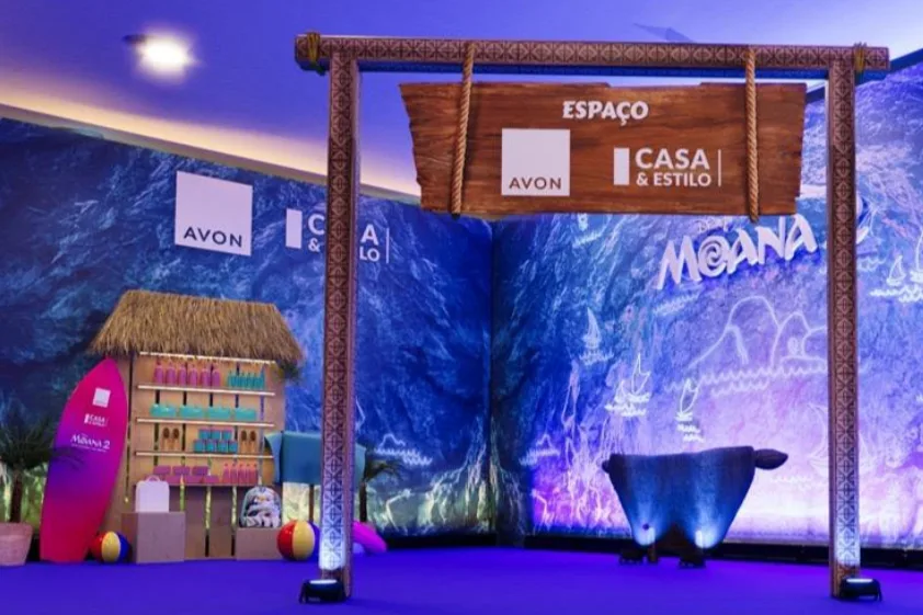 Espaço exclusivo da Avon na pré-estreia de Moana 2