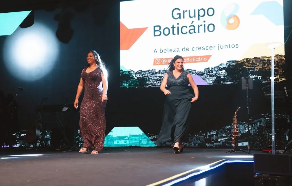 Desfile ASMARA do evento Favela Gala patrocinado pelo Grupo Boticário 