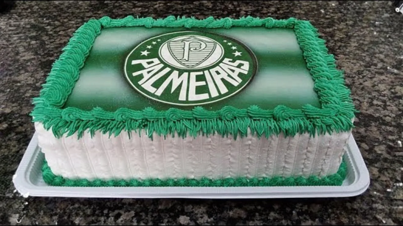 Bolo de aniversário temático do time de futebol Palmeiras