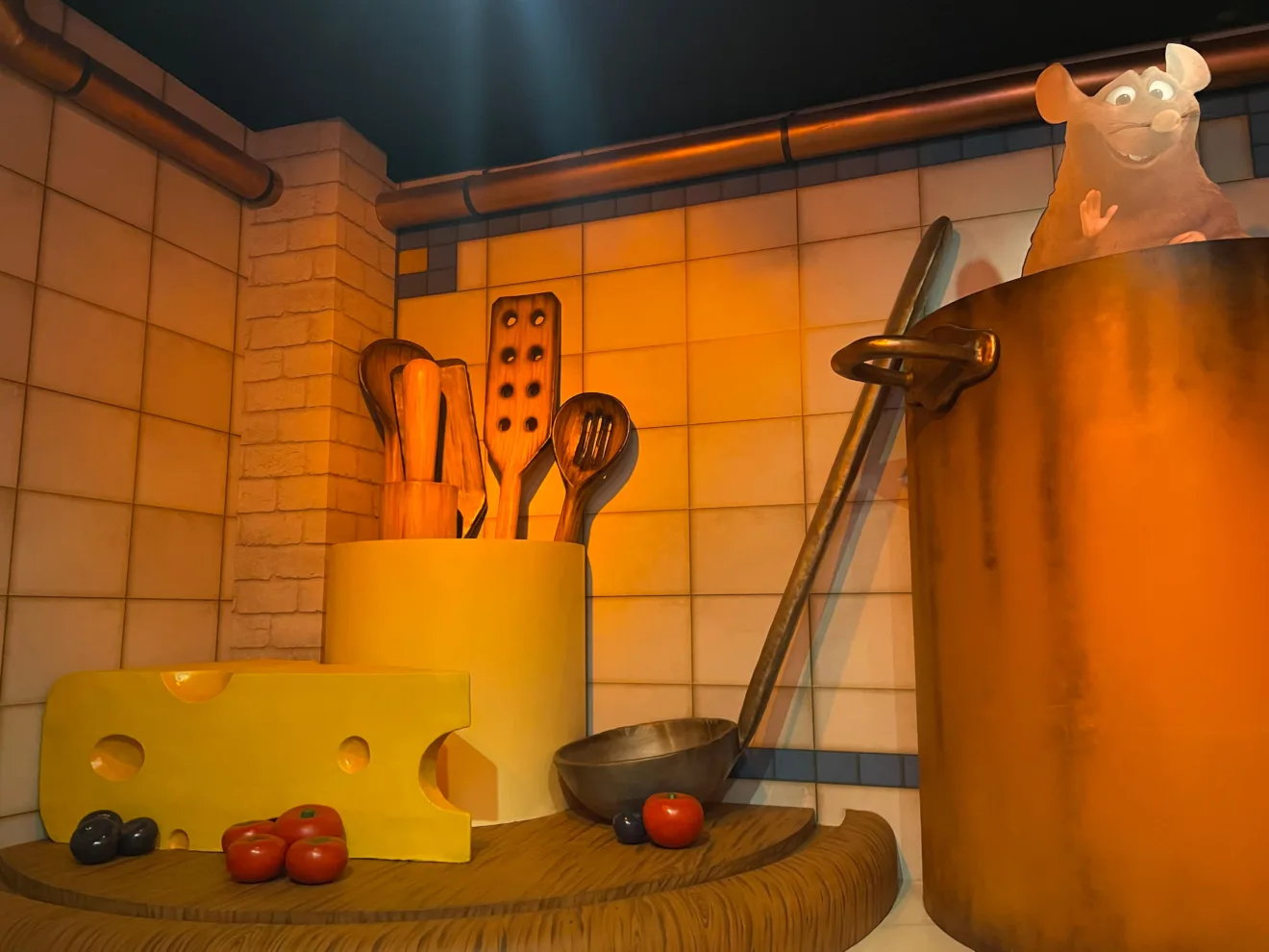 Cenário de Ratatouille no Mundo Pixar, em Curitiba