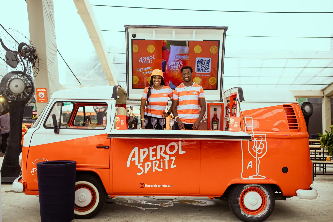 Imagem do evento "Onda Laranja", da Aperol Spritz