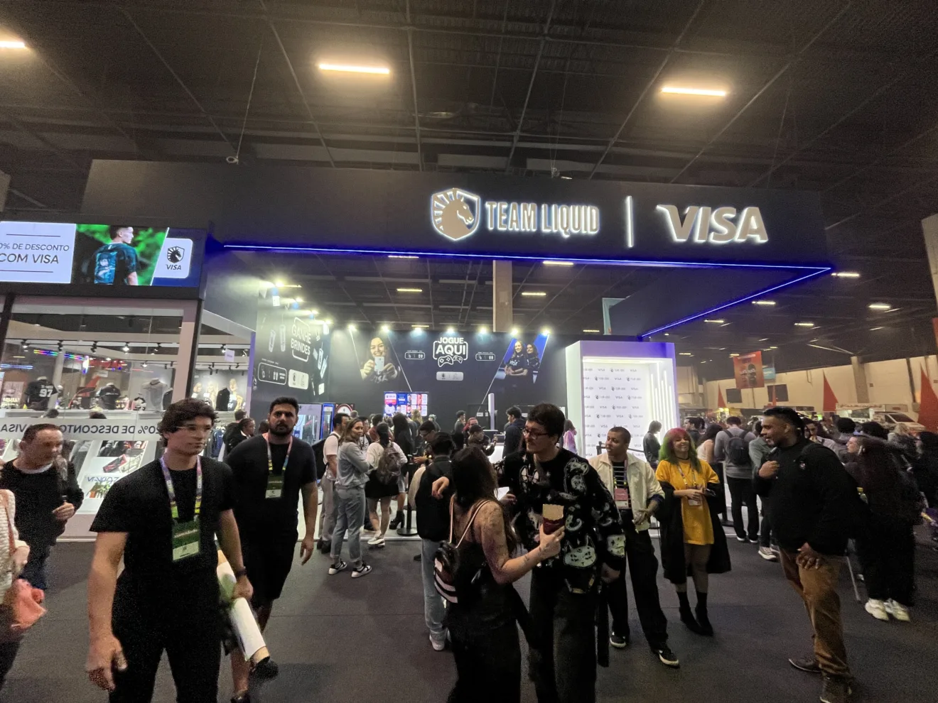 Team Liquid e Visa durante spoiler night da  CCXP 2024