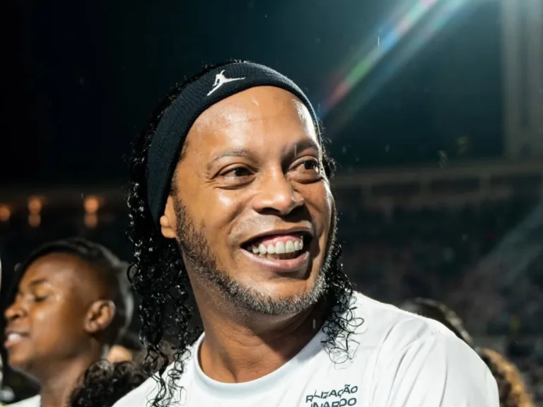 Imagem do ex-jogador Ronaldinho Gaúcho, durante o Desafio das Estrelas, patrocinado pelo Threads